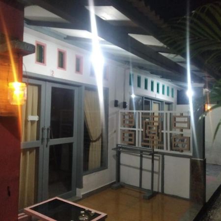 Pitara Homestay Τζίλι Τραγουανγκάν Εξωτερικό φωτογραφία