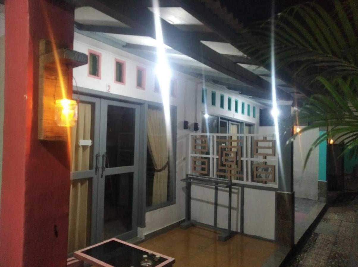 Pitara Homestay Τζίλι Τραγουανγκάν Εξωτερικό φωτογραφία